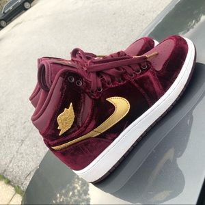 Air Jordan Sneakers size 4Y